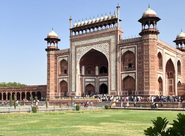 Royal entrance gate of Taj Mahal during Golden Triangle Tour 4 Days